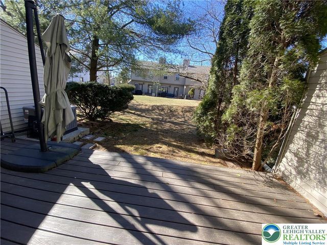 104 Freedom Court, Bethlehem Twp, PA 18020