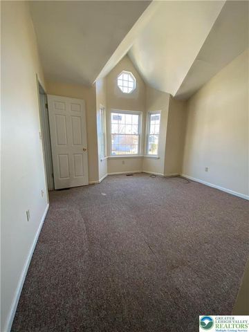 104 Freedom Court, Bethlehem Twp, PA 18020