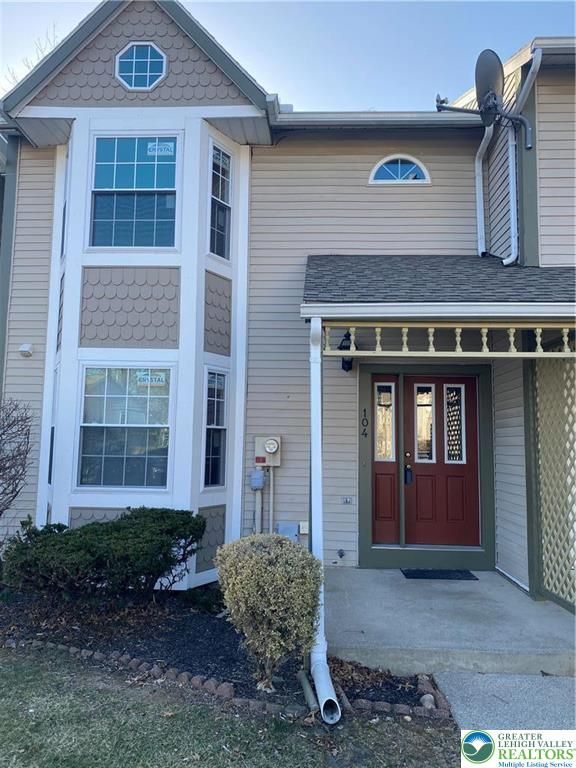 104 Freedom Court, Bethlehem Twp, PA 18020