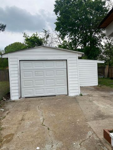 1322 STANDRIDGE ST, Memphis, TN 38108