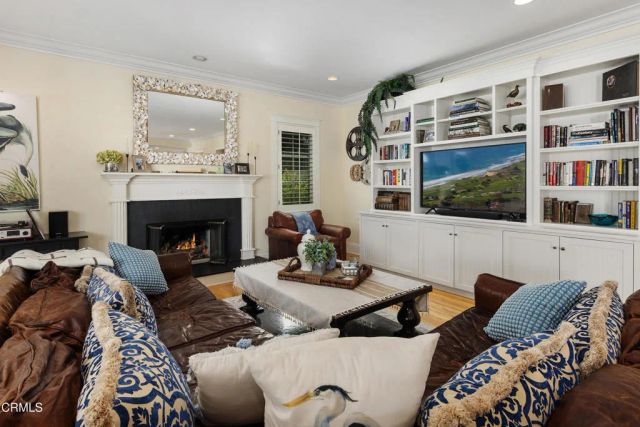 5130 Solliden Lane, La Canada Flintridge, CA 91011