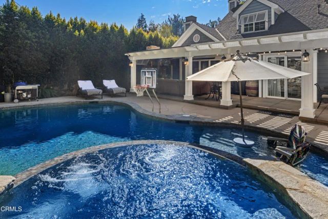5130 Solliden Lane, La Canada Flintridge, CA 91011