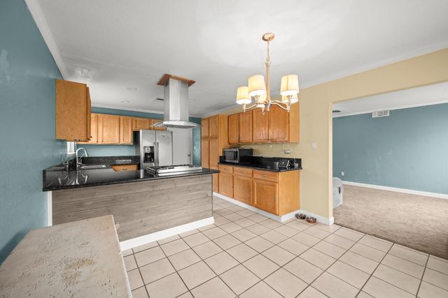 3613 Winthrop Ct, North Highlands, CA 95660