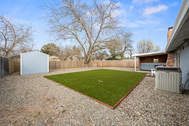 3613 Winthrop Ct, North Highlands, CA 95660