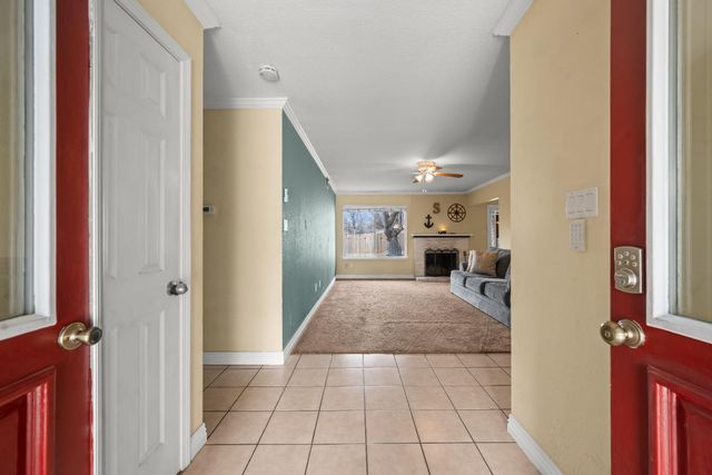 3613 Winthrop Ct, North Highlands, CA 95660