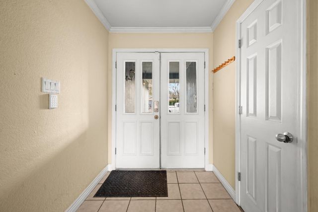 3613 Winthrop Ct, North Highlands, CA 95660