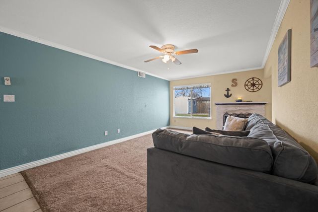 3613 Winthrop Ct, North Highlands, CA 95660