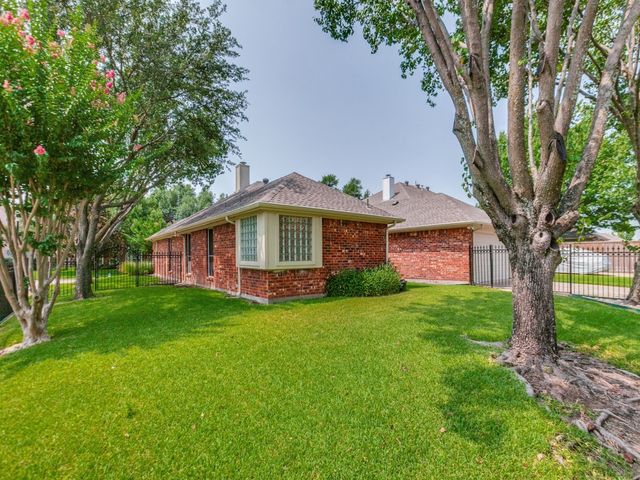 609 Weeping Willow Road, Garland, TX 75044