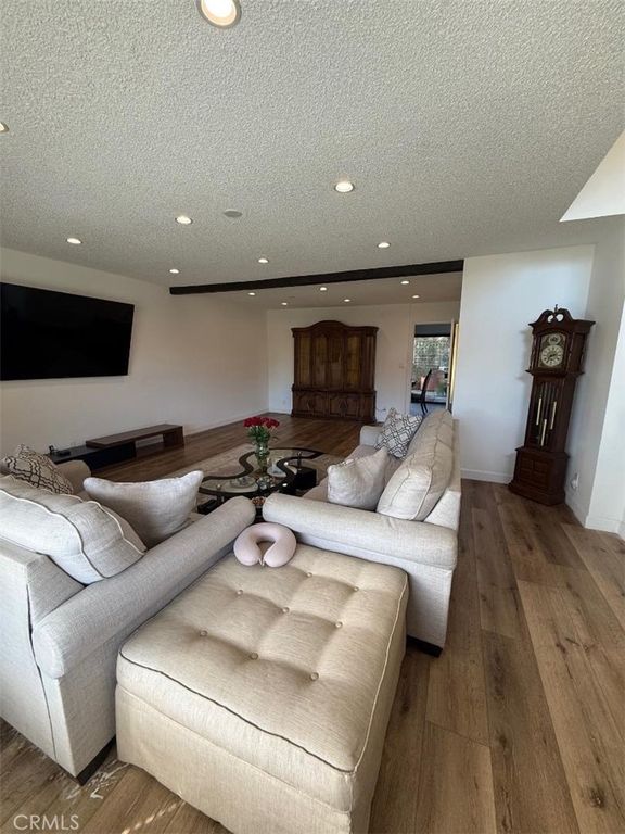 Image 13 of property listing at 20027 Community, Winnetka, CA 91306