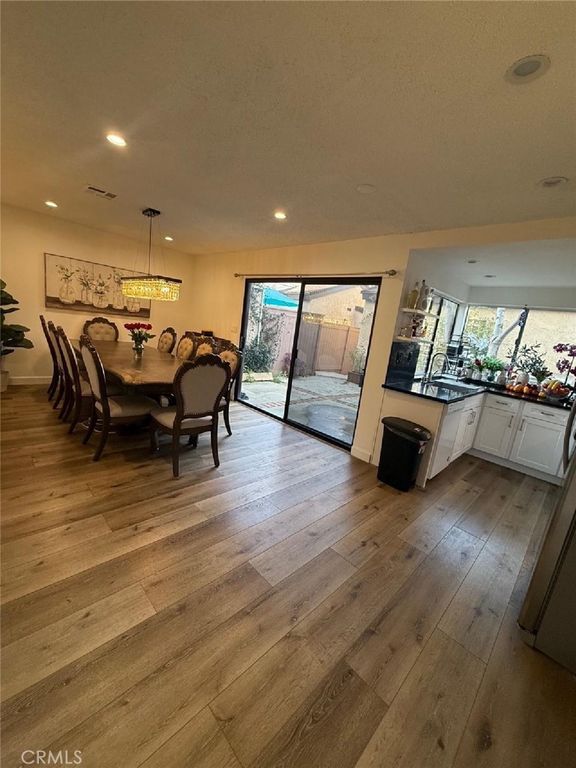 Image 2 of property listing at 20027 Community, Winnetka, CA 91306