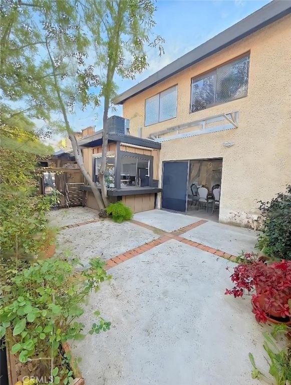 Image 24 of property listing at 20027 Community, Winnetka, CA 91306