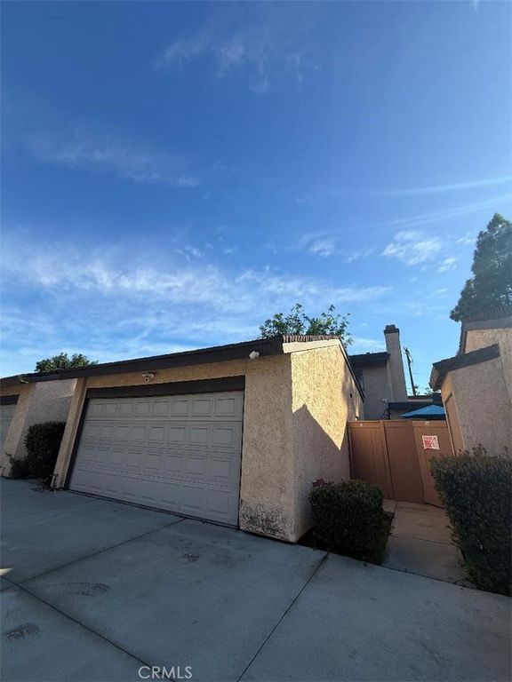 Image 25 of property listing at 20027 Community, Winnetka, CA 91306