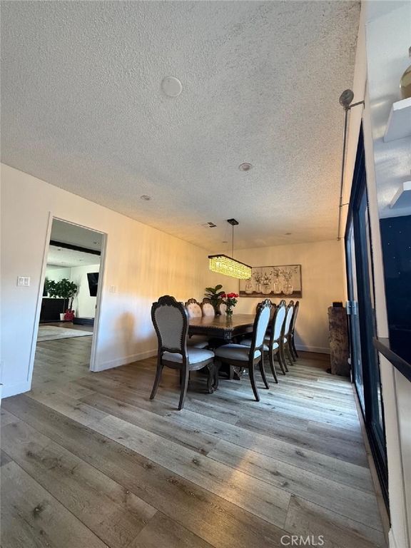 Image 9 of property listing at 20027 Community, Winnetka, CA 91306