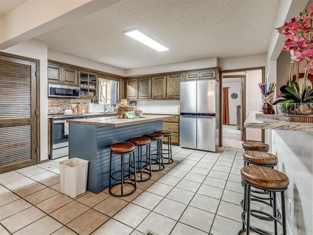 4418 S May Avenue, Newcastle, OK 73065