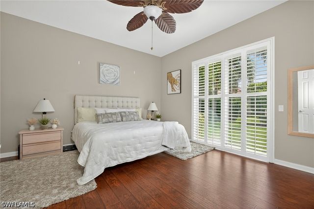 2271 Heydon CIR W, Naples, FL 34120