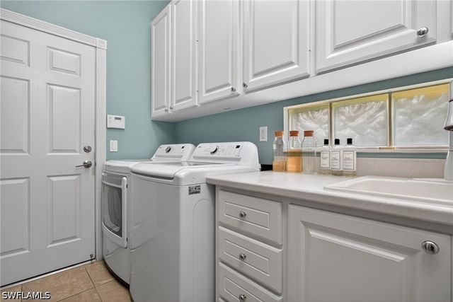2271 Heydon CIR W, Naples, FL 34120