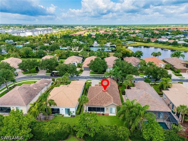 2271 Heydon CIR W, Naples, FL 34120