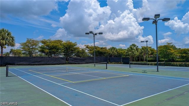 2271 Heydon CIR W, Naples, FL 34120