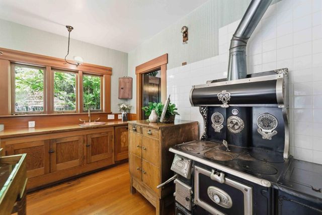 211 Glen Ridge Avenue, Los Gatos, CA 95030