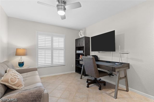1930 Willow Bend CIR 201, Naples, FL 34109