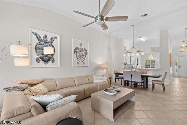 1930 Willow Bend CIR 201, Naples, FL 34109