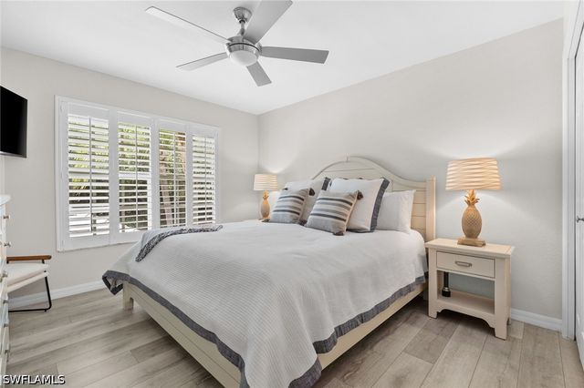1930 Willow Bend CIR 201, Naples, FL 34109