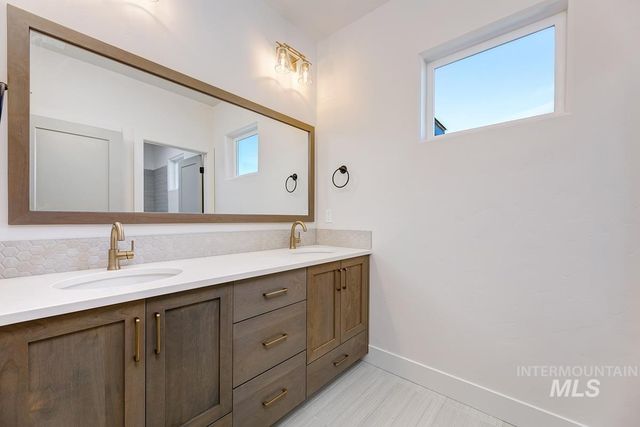 3116 E Renwick St, Meridian, ID 83642