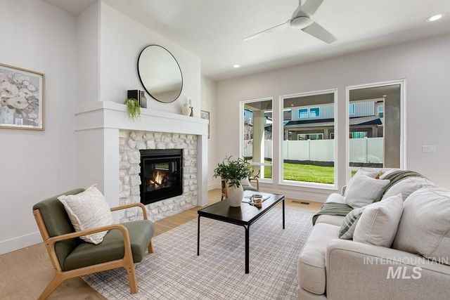 3116 E Renwick St, Meridian, ID 83642