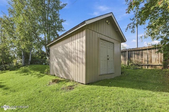 7230 Durenda Circle, Anchorage, AK 99507
