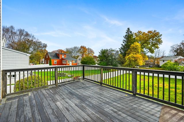 51 Country Road, Fairfield, CT 06824
