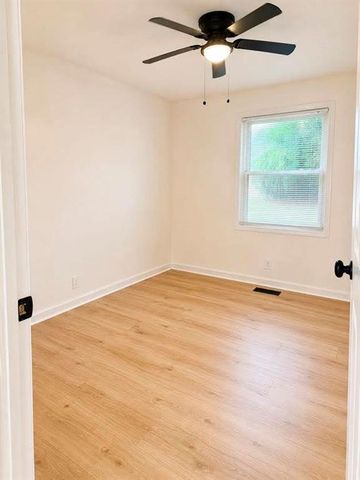 8613 E 92nd Terrace, Kansas City, MO 64138