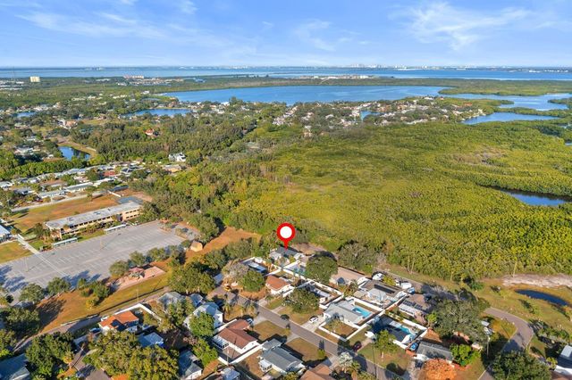 7490 LOCUST STREET NE, St Petersburg, FL 33702