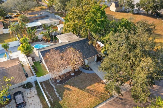 7490 LOCUST STREET NE, St Petersburg, FL 33702