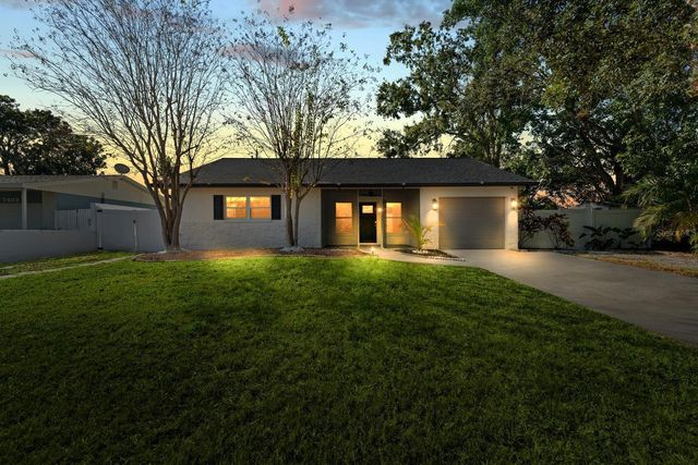 7490 LOCUST STREET NE, St Petersburg, FL 33702