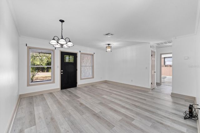 7490 LOCUST STREET NE, St Petersburg, FL 33702