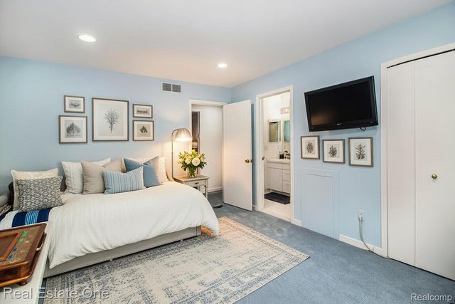 6121 Westbrooke Drive 7, West Bloomfield Charter Township, MI 48322