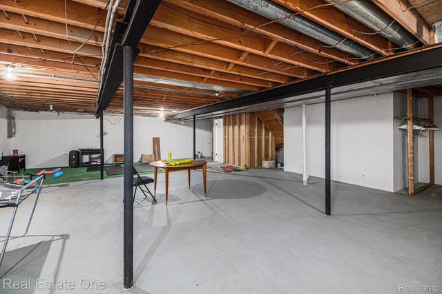 6121 Westbrooke Drive 7, West Bloomfield Charter Township, MI 48322