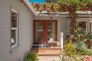 1019 Chelsea Avenue, Santa Monica, CA 90403