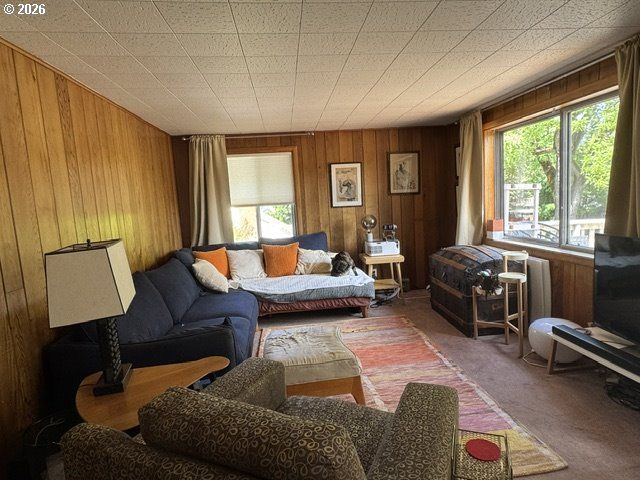 488 WALNUT Ln, Eugene, OR 97401