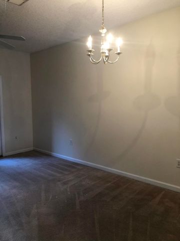 1521 FIELDVIEW Drive, Jacksonville, FL 32225