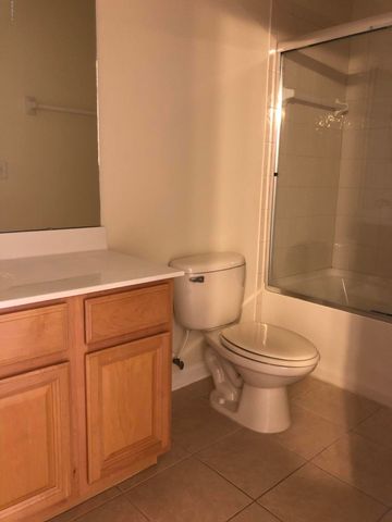 1521 FIELDVIEW Drive, Jacksonville, FL 32225