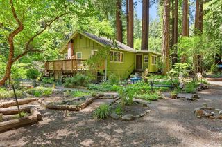 10 Wildwood Ln, Cazadero, CA 95421