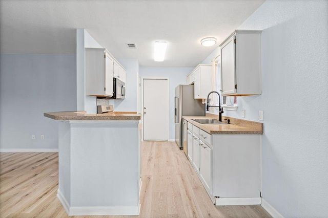 1009 Laurelleaf DR, Pflugerville, TX 78660