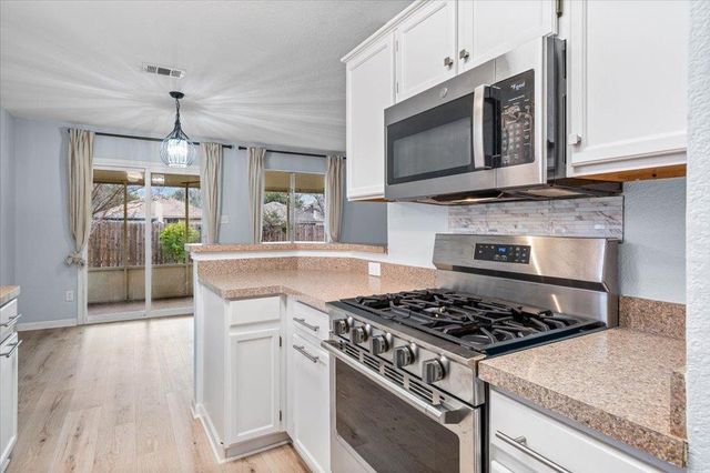 1009 Laurelleaf DR, Pflugerville, TX 78660