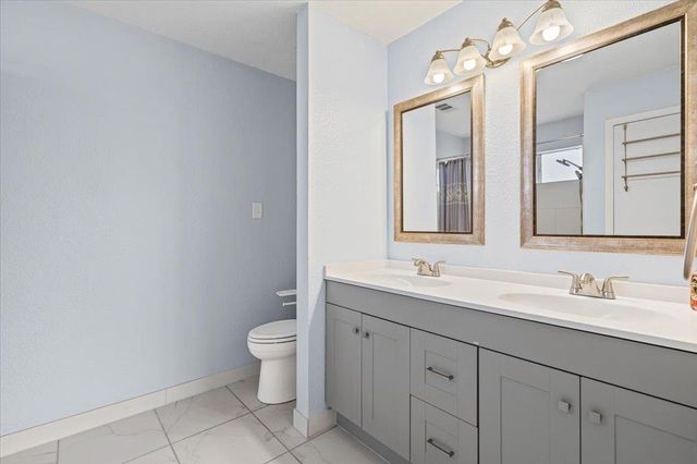 1009 Laurelleaf DR, Pflugerville, TX 78660