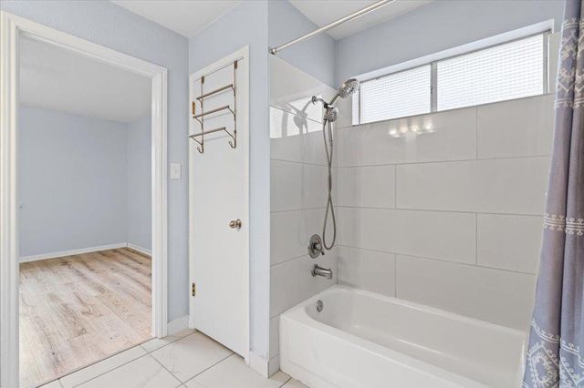 1009 Laurelleaf DR, Pflugerville, TX 78660