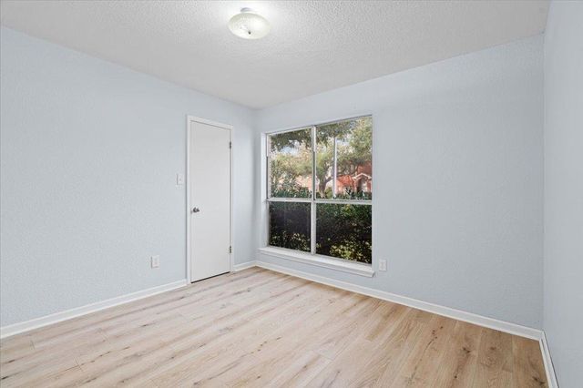 1009 Laurelleaf DR, Pflugerville, TX 78660