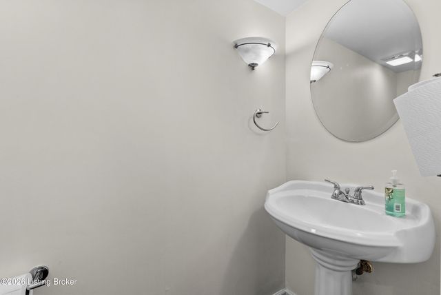 12502 Bridgetown Pl, Louisville, KY 40245