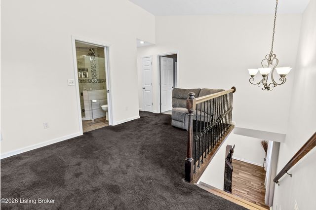 12502 Bridgetown Pl, Louisville, KY 40245