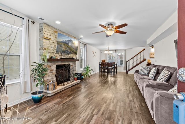 12502 Bridgetown Pl, Louisville, KY 40245